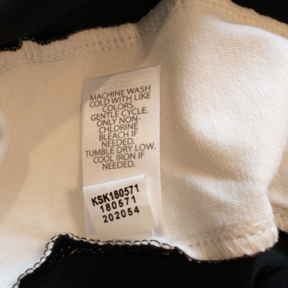 NWT J. JILL Wearever Pull On Skirt - Picture 11 of 11